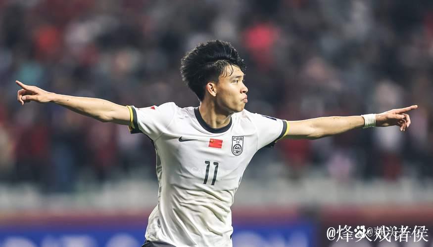 足球报：再见世预赛！以胜利为告别 以青春作预告