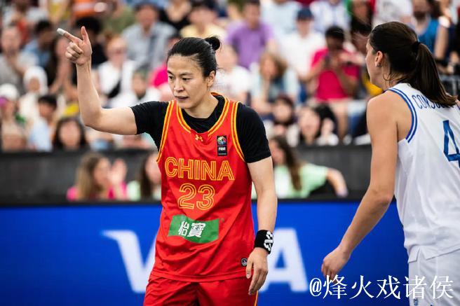 中国三人女篮力克西班牙 王丽丽回暖砍5分4板